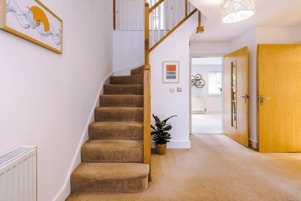 Luxurious Cosy 4Br Home Cheshire Saughall Exterior photo