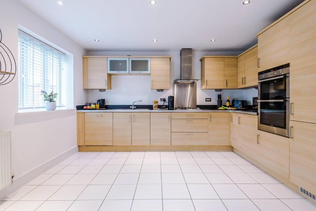 Luxurious Cosy 4Br Home Cheshire Saughall Exterior photo