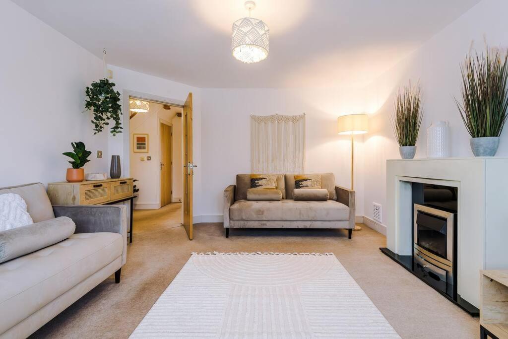 Luxurious Cosy 4Br Home Cheshire Saughall Exterior photo