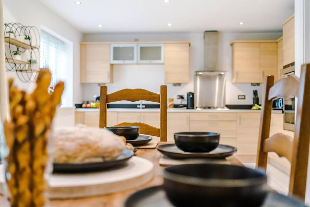 Luxurious Cosy 4Br Home Cheshire Saughall Exterior photo